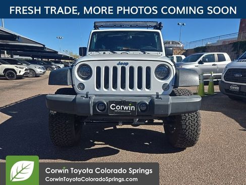 Used 2016 Jeep Wrangler Unlimited Rubicon w/ Connectivity Group image 2