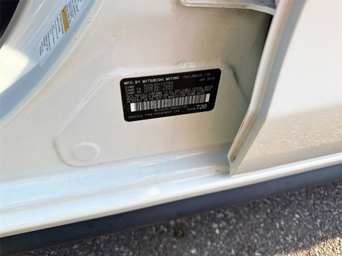 Used 2017 Mitsubishi Mirage ES image 28