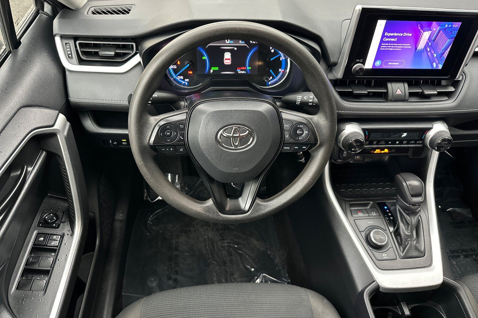 Used 2023 Toyota RAV4 LE AWD/4WD image 15