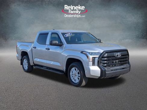 Used 2025 Toyota Tundra SR w/ SR Tow Package AWD/4WD image 3