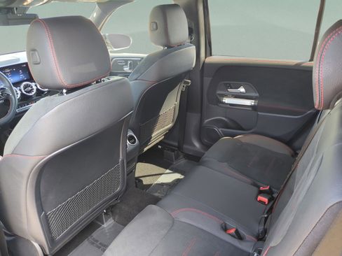 Certified 2025 Mercedes-Benz GLB 250 image 7