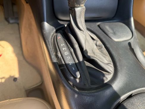 Used 2000 Chevrolet Corvette 5.7L V8 w/ Performance Handling Pkg image 25