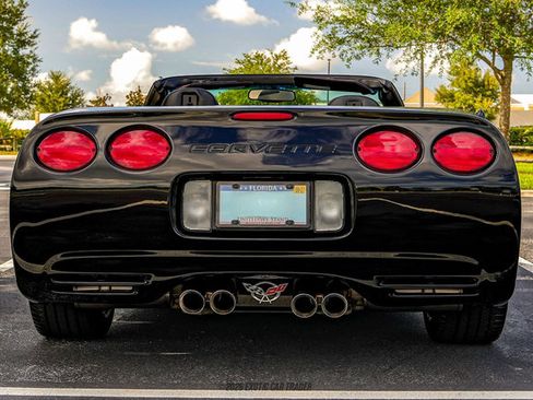 Used 1998 Chevrolet Corvette Convertible w/ Memory Pkg RWD image 7