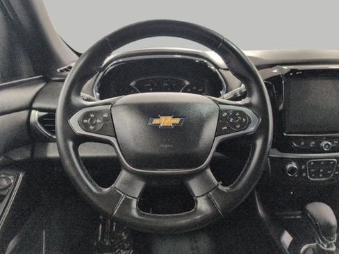 Used 2023 Chevrolet Traverse LT AWD/4WD image 5