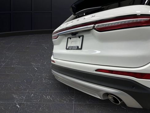 Used 2023 Lincoln Corsair AWD image 32