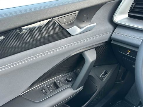 New 2026 Volkswagen Tiguan SE image 31