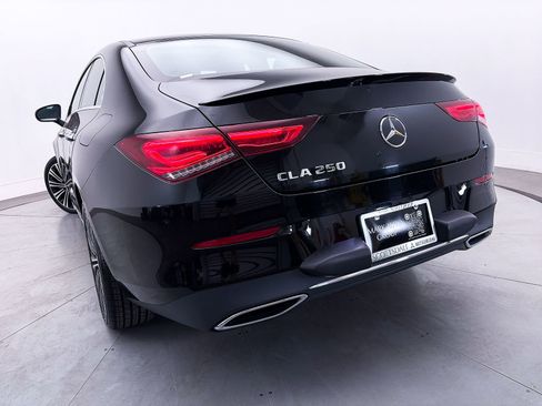 Used 2023 Mercedes-Benz CLA 250 w/ Premium Package image 8