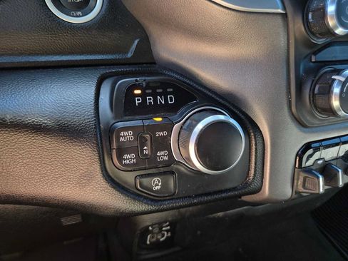 Used 2021 RAM 1500 Big Horn AWD/4WD image 38