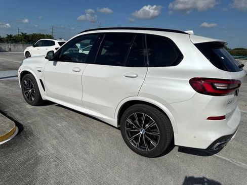 Used 2022 BMW X5 xDrive45e w/ M Sport Package AWD/4WD image 14