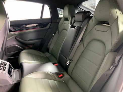 Certified 2024 Porsche Panamera 4 AWD/4WD image 22