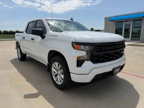 Used 2026 Chevrolet Silverado 1500 Custom RWD image 1