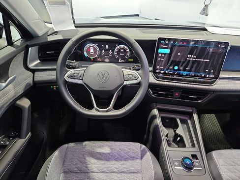 New 2026 Volkswagen Tiguan S FWD image 7