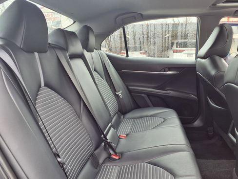 Used 2023 Toyota Camry SE w/ Cold Weather Package image 13