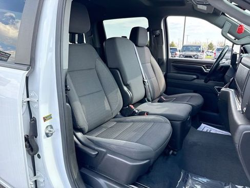Used 2024 Chevrolet Silverado 2500 LT AWD/4WD image 25