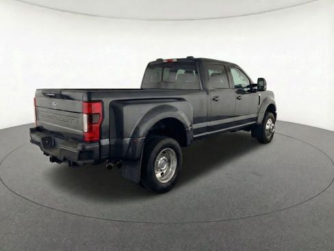 Used 2025 Ford F450 Platinum w/ FX4 Off-Road Package AWD/4WD image 3