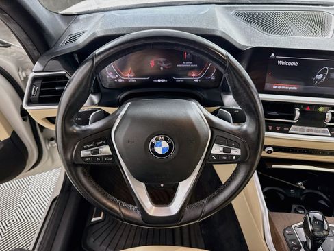 Used 2019 BMW 330i xDrive Sedan w/ Convenience Package AWD/4WD image 16