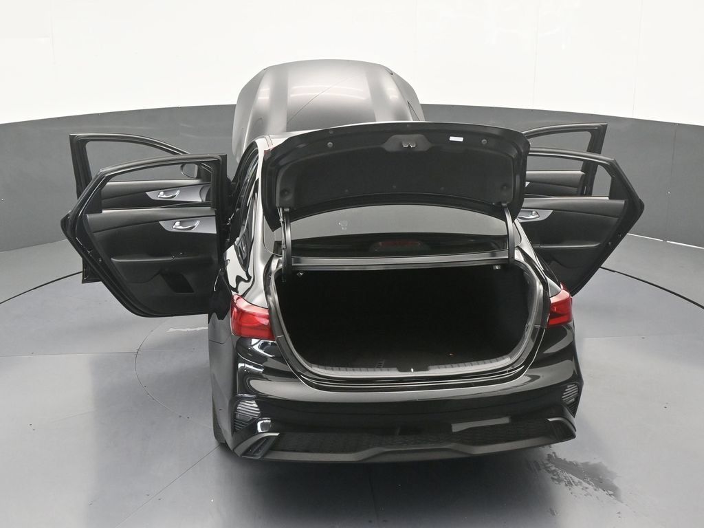 Used 2024 Kia Forte LXS w/ LXS Technology Package FWD image 60