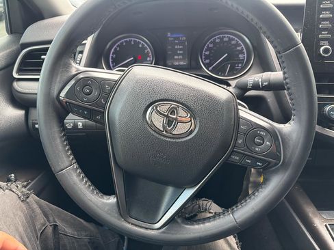 Used 2021 Toyota Camry SE image 14