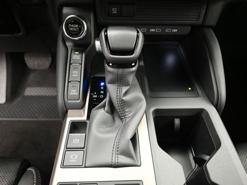 Used 2025 Toyota Land Cruiser w/ Premium Package image 29