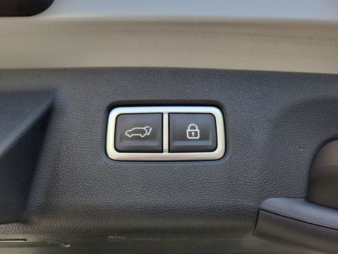Certified 2023 Kia Sorento EX w/ Panoramic Sunroof Package FWD image 8
