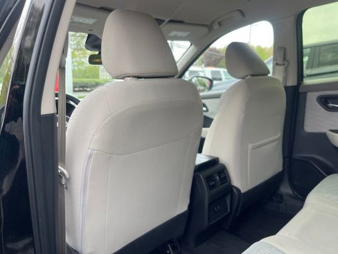 Certified 2023 Nissan Rogue SV AWD/4WD image 20