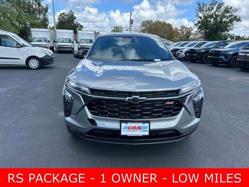 Used 2024 Chevrolet Trax RS w/ Driver Confidence Package image 2