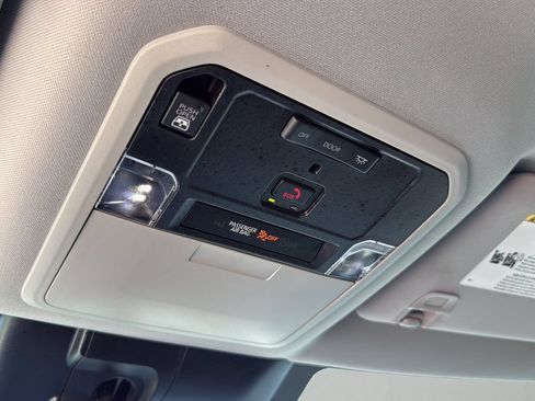 Used 2022 Toyota Tundra SR5 w/ TRD Off-Road Package AWD/4WD image 22