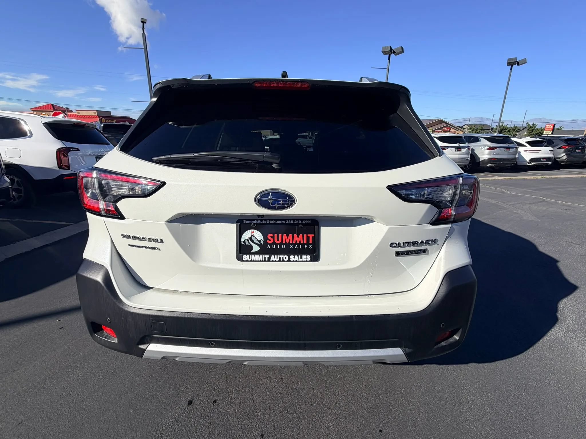 Used 2024 Subaru Outback Touring AWD/4WD image 4