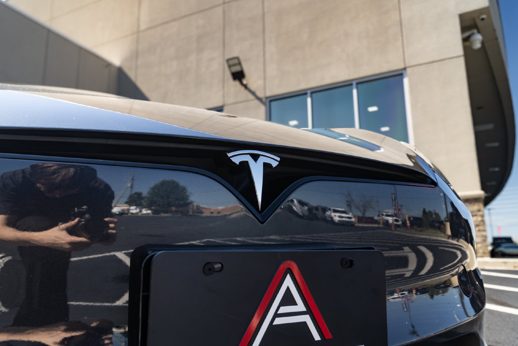 Used 2025 Tesla Model S Plaid AWD/4WD image 5