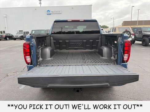 Used 2024 GMC Sierra 1500 Elevation RWD image 8