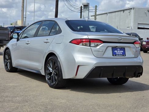 Used 2025 Toyota Corolla SE FWD image 7