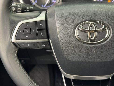 Used 2022 Toyota Highlander XSE image 20