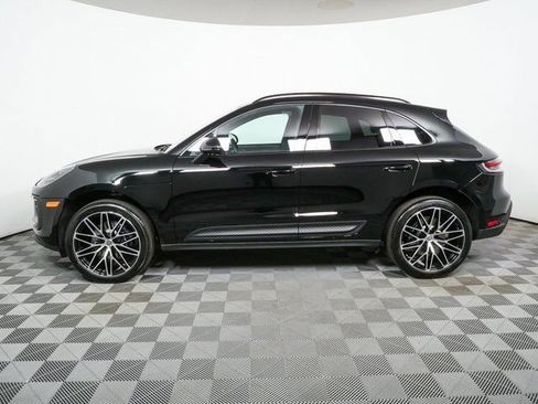New 2026 Porsche Macan image 2