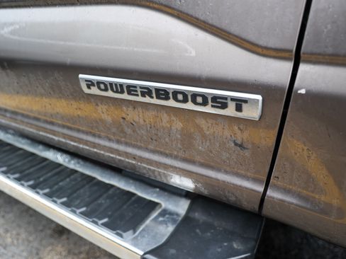 Used 2022 Ford F150 XLT w/ Equipment Group 302A High AWD/4WD image 13