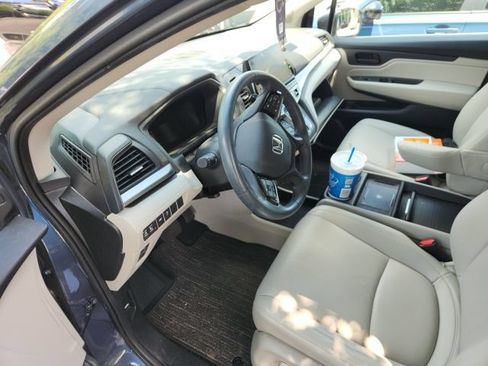 Used 2025 Honda Odyssey EX-L image 4