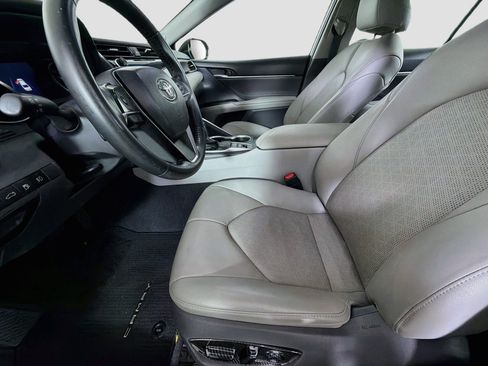 Used 2018 Toyota Camry XSE w/ Audio Package FWD image 13