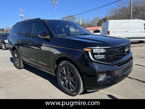 Used 2025 Ford Expedition Platinum w/ Stealth Performance Package AWD/4WD image 1