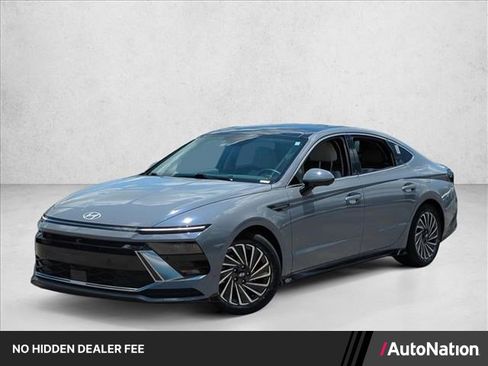 Used 2024 Hyundai Sonata Limited FWD image 1