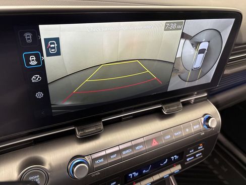 Used 2025 Hyundai Kona Limited image 34