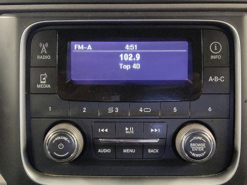 Used 2016 RAM 1500 Express RWD image 25