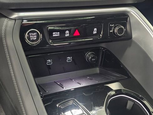 New 2025 Audi Q5 Premium Plus image 16