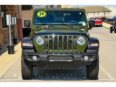 Used 2024 Jeep Wrangler Sport image 8