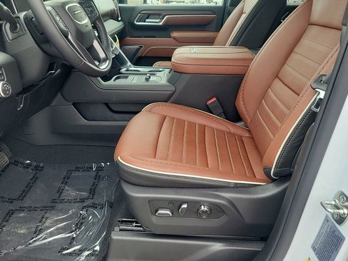 New 2026 GMC Sierra 2500 Denali Ultimate w/ Max Trailering Package image 11