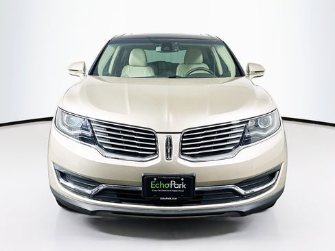 Used 2017 Lincoln MKX Reserve w/ Lincoln MKX Climate Package AWD/4WD image 2