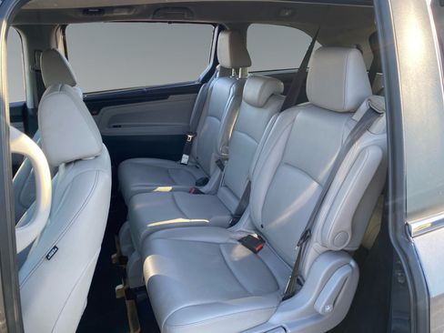 Used 2024 Honda Odyssey EX-L image 13