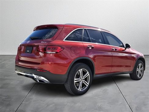 Used 2020 Mercedes-Benz GLC 300 4MATIC image 4