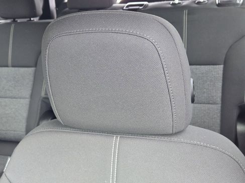 Used 2025 GMC Acadia Elevation image 22