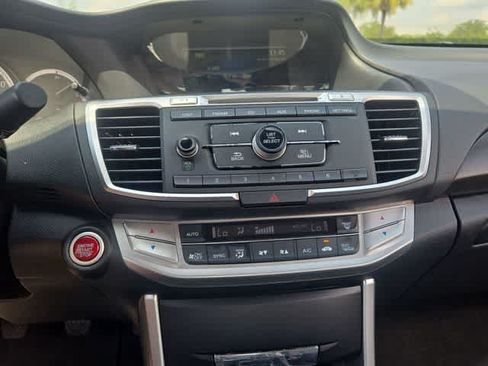 Used 2014 Honda Accord EX image 28