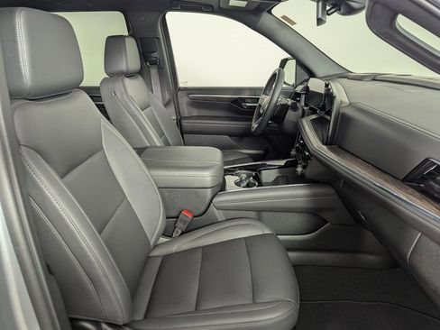 Used 2025 Chevrolet Tahoe Z71 image 30