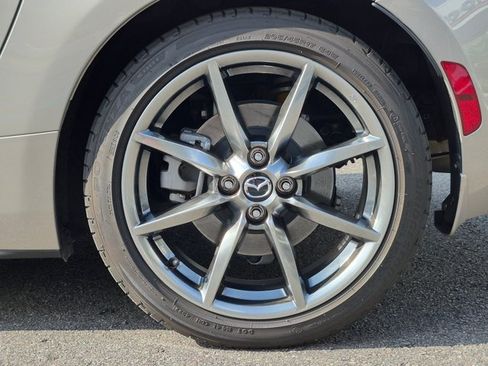 Used 2023 MAZDA MX-5 Miata Grand Touring RWD image 22